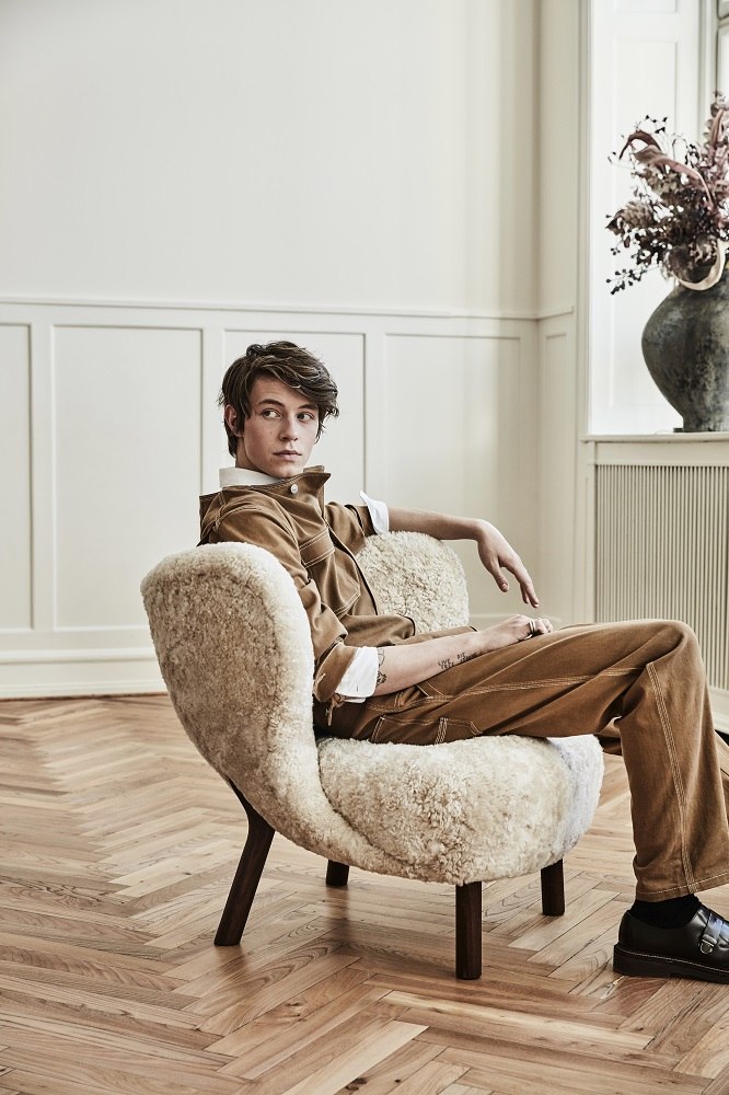 Little petra lounge chair discount